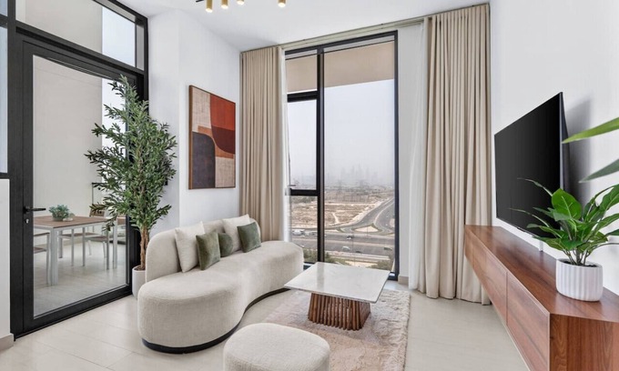 Jumeirah Village Circle Apartamento | Upscale 2Bedroom w/Private Balcony Pool in JVC