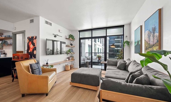 Downtown San Diego Condominio | Upscale Condo in Little Italy