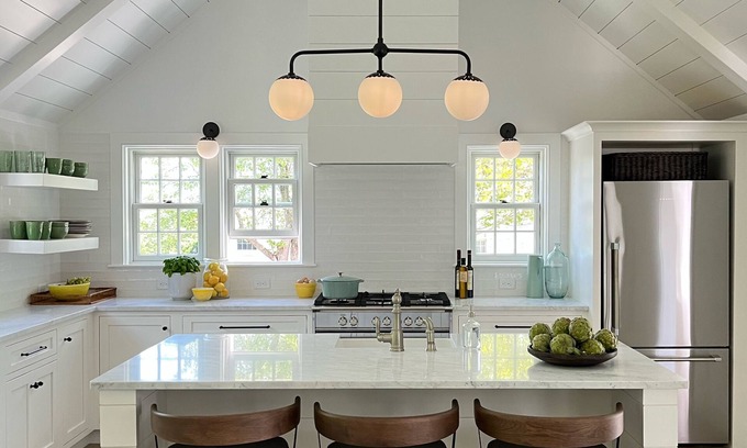 Barnstable Casa | Upscale Home in Seaside Neighborhood with Private Way to Water
