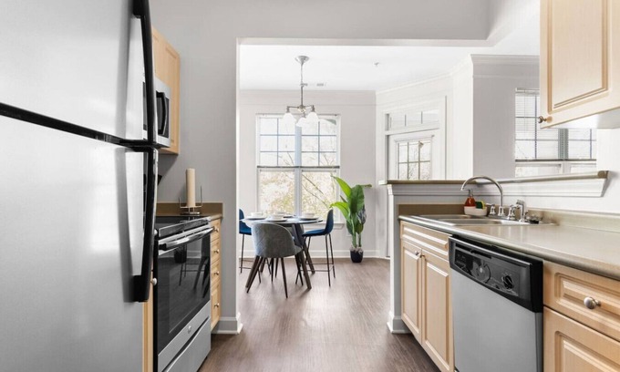 Southwest Raleigh Apartamento | Upscale King 2BR Suite—Mins to Downtown Raleigh!