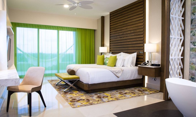Cancun Apartamento | Upscale Luxurious 3 Bedroom Penthouse Loft with All-Inclusive Option
