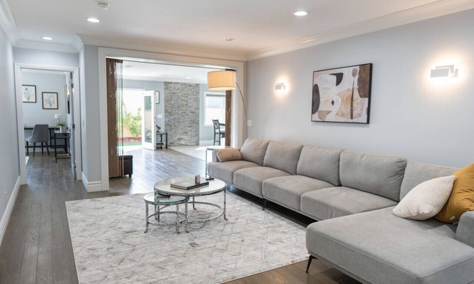 Madrona Casa | UPSCALE MODERN 4BR TORRANCE HOUSE BUILT 2018 w/ GARAGE, FENCED YARD/PATIO (p79)