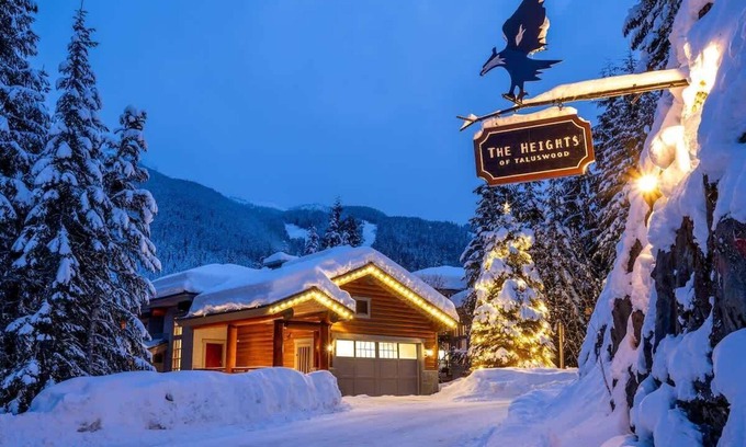 Nordic Estates Casa | Mountain Chalet Near Bike Park w/ Hot Tub, AC, BBQ
