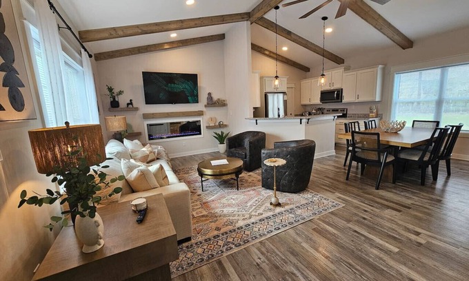 Middletown Casa | Upscale New Construction Ranch