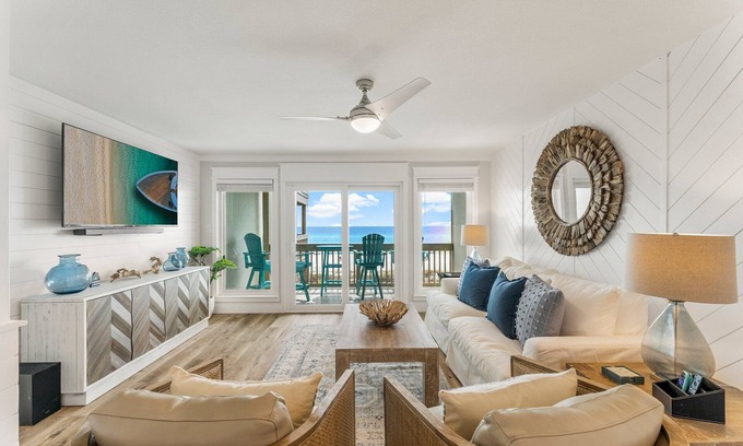 Sunnyside Condominio | Ramsgate # 38 - 2 br / 2ba Gulf Front-QUIET W END PCB / 30A CHACHO DE PLAYA UMBRELLA SVC