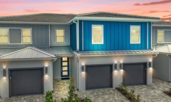 Reunion Condominio | Upscale Townhome near Disney with Resort & Waterpark Access - 7841SD