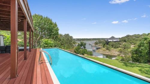 Yacht Harbor Casa | Upstay - Austin Getaway - Pool & Hot Tub & Games