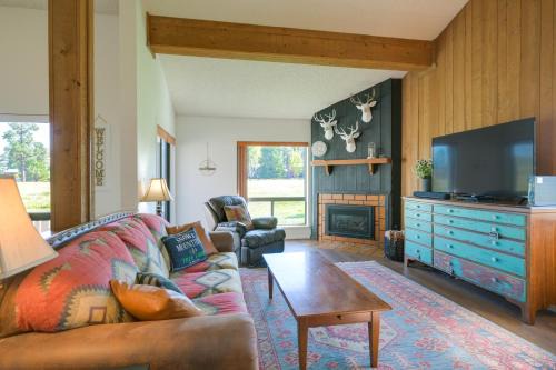 Pagosa Springs Casa | Uptown Abode 4 Mi to Dtwn Pagosa Springs