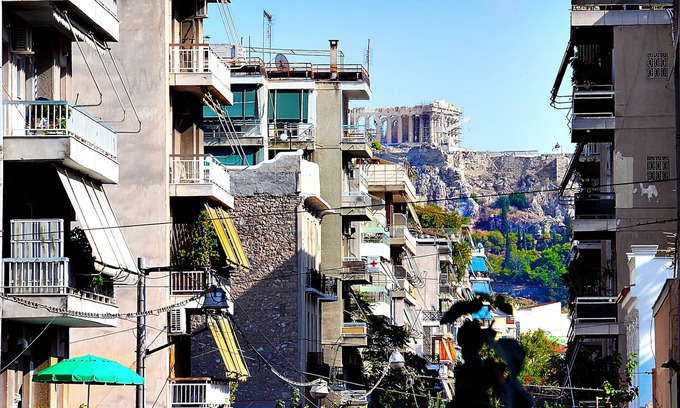 Kerameikos Casa | Experiencia de arte urbano con vista a la Acrópolis