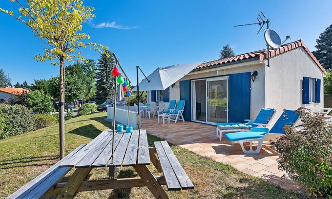 Ecuras Casa | Bungalow urbano en Écuras con piscina