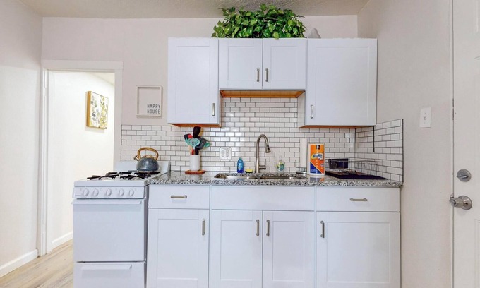 University Heights Casa | Urban Casita, Near Nob Hill and UNM Hospital