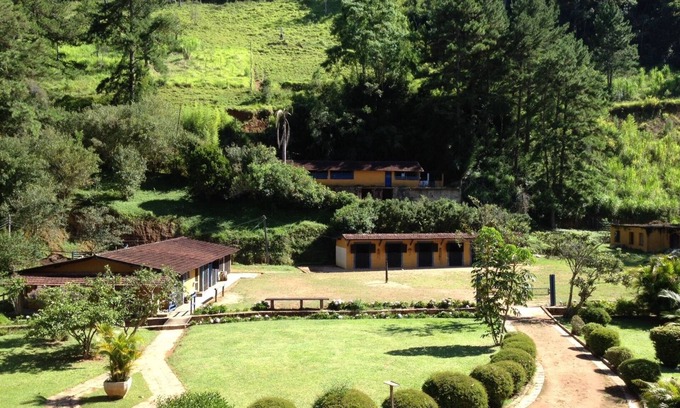 Teresopolis Casa | Confort urbano en un entorno totalmente rural.
