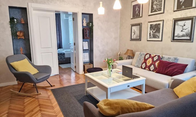 Terazije Apartamento | Urban Downtown Apartment