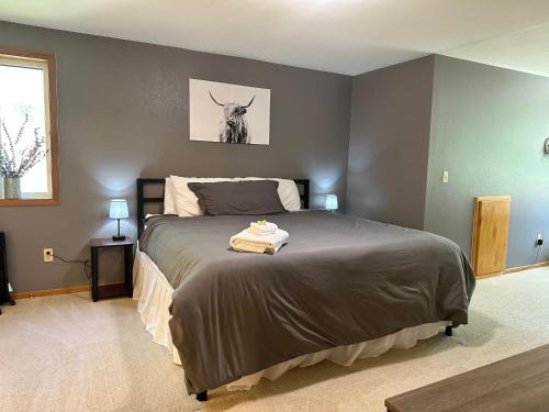 Corvallis Casa | Urban Farmhouse- KING bed!