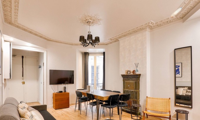 Strasbourg -Saint-Denis Apartamento | Urban Flat 57 - Luxury 4BDR Parisian Flat in Paris