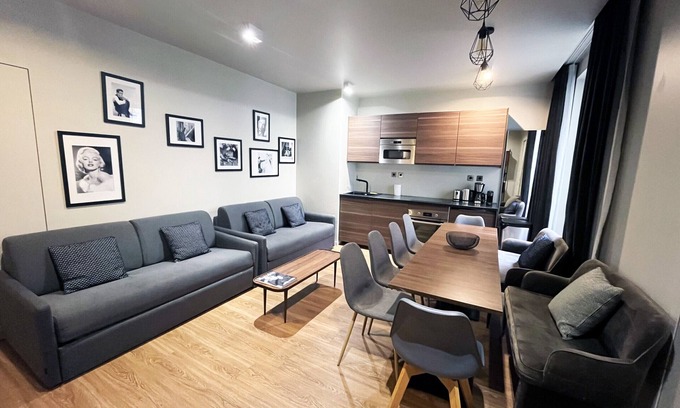 Enfants-Rouges Apartamento | Urban Flat 78 - Beautiful 3 Bedroom in Le Marais