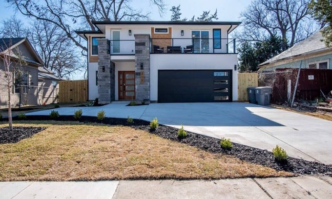 Old East Dallas Casa | Urban Retreat with Pool near Downtown Dallas