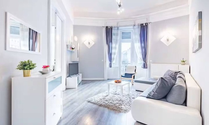 Ujlipotvaros Apartamento | Urban Stay – Between Island and Parliament