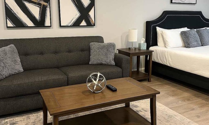 Lake View East Apartamento | Urban Studio Hideaway