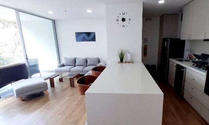 El Tesoro Apartamento | Urban Studios 1103th floor, Pool/Gym