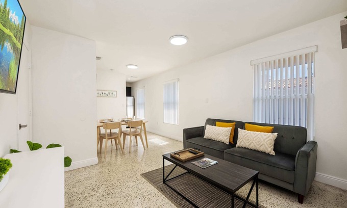 The Roads Apartamento | URBAN4-3 | spacious getaway near Brickell
