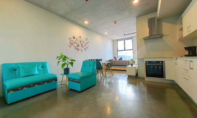 La California Apartamento | URBN Barrio Escalante Studio with A/C & Parking