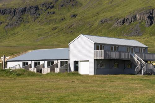 Nordurfjordur Casa | Urdartindur Guesthouse and Cottages