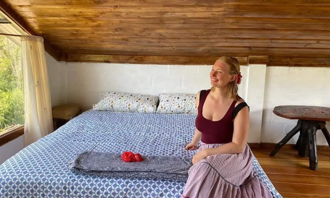 Banos de Agua Santa Cabina | URKU ALLIPACHA Mountain Retreat w/ Organic Garden