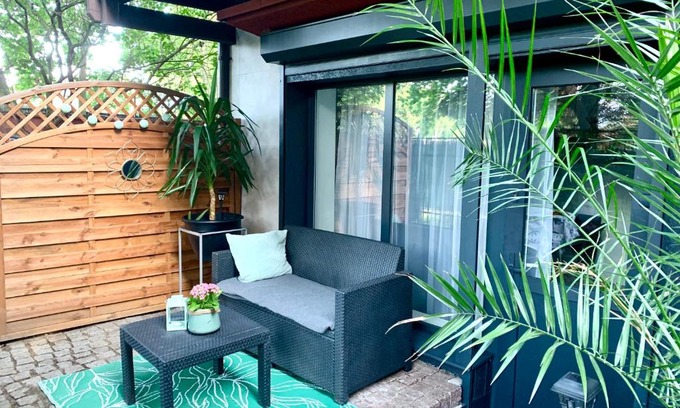 West Pomeranian Voivodeship Apartamento | Uroczy Apartament z Patio