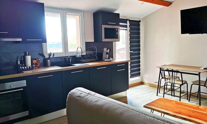 Moyen-Vernet Apartamento | USAP Cinéma-Apartamento-Panorámico-Baño en la habitacion-Vista al Parque