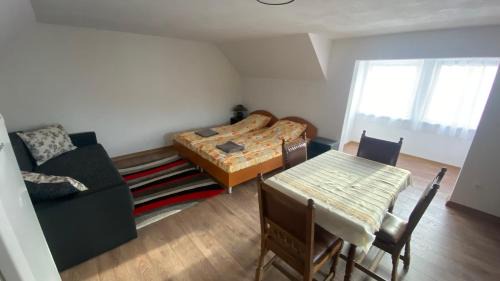 Odorheiu Secuiesc Apartamento | Városi Kuckó