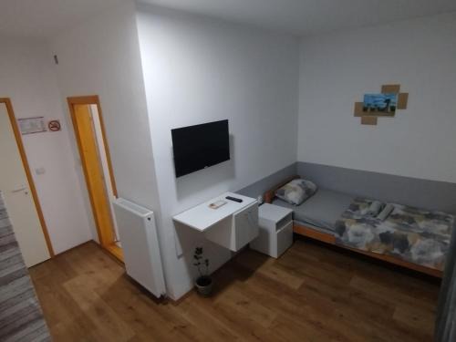 Nisava District Casa | V&U Sobe