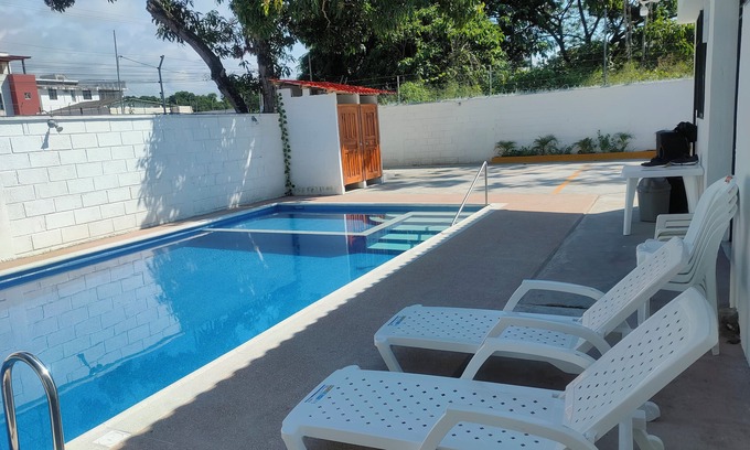 Tonsupa Casa | Vacacional exclusive house for family group and friends,5 min from the Beach