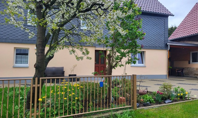 Duerrroehrsdorf-Dittersbach Casa | Vacation home at the gateway to Saxon Switzerland