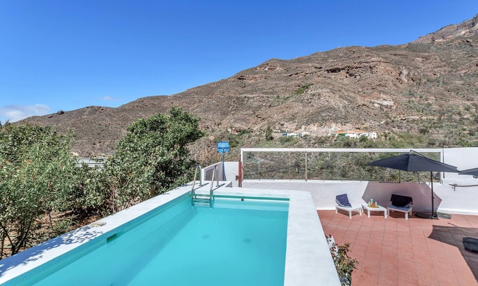 La Solana Casa | Vacation Home 'Vv Pedacito De Cielo' with Mountain View, Wi-Fi and Air Conditioning