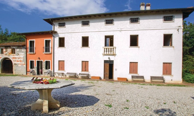 Isola Vicentina Apartamento | Alojamiento de 4 habitaciones en Isola Vicentina VI