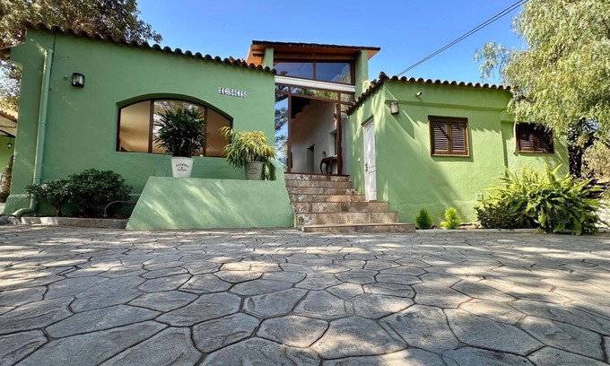 La Solana Apartamento | Apartamento de vacaciones 'Finca El Solis' con vistas a la montaña, Wi-Fi y aire acondicionado