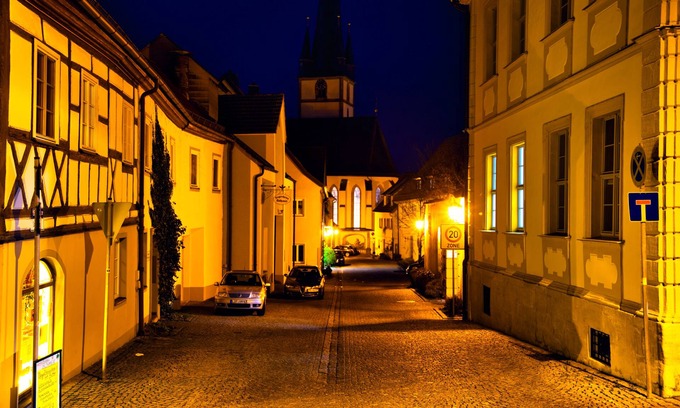 Staffelstein Apartamento | Holiday apartment "Erik" with a special ambience in the old town