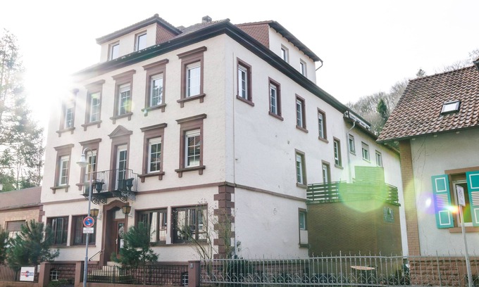 Bad Bergzabern Apartamento | Holiday apartment in the immediate vicinity of the thermal baths and spa gardens