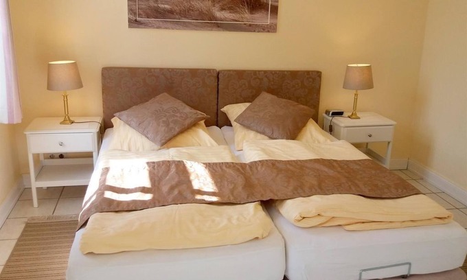 Bad Schwartau Apartamento | Vacation apartment 6 - Old schoolhouse