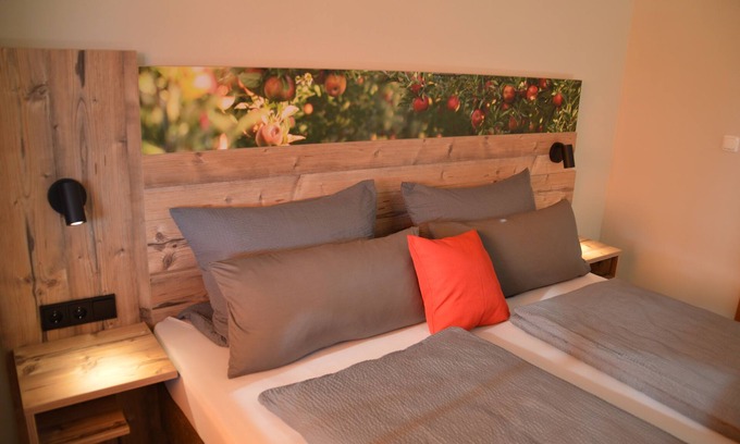 Niedermirsberg Apartamento | Vacation apartments "Am Obstgärtla"- Apple