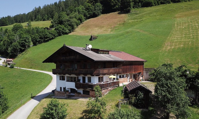 Wildschoenau Apartamento | Vacation apartment/apartment for 4 guests with 51m² in Niederau (149919)