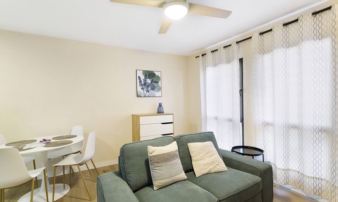 Playa de Arinaga Apartamento | Apartamento de vacaciones 'Apartamento Con Piscina Arinaga' con piscina compartida y Wi-Fi