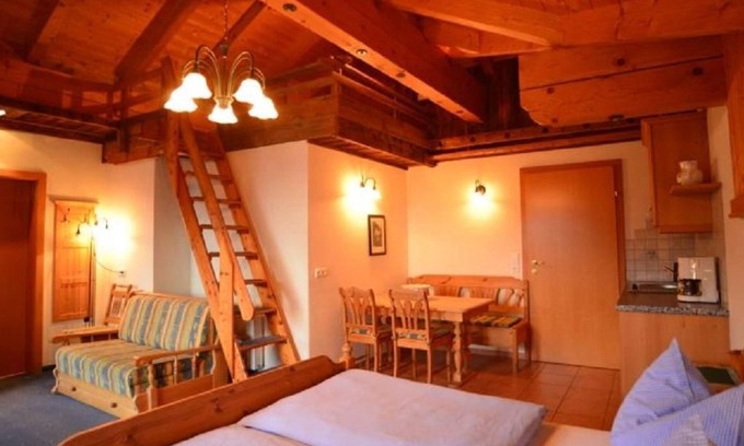 Obervellach Casa | Vacation apartment Goldeck - Almgasthof Himmelbauer