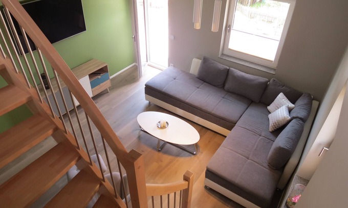 Mondfeld Casa | Vacation apartment 'Burgblick'
