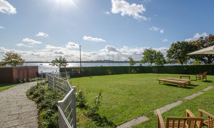 Eckernfoerde Apartamento | Vacation apartment/apartment for 5 guests with 148m² in Eckernförde (160403)
