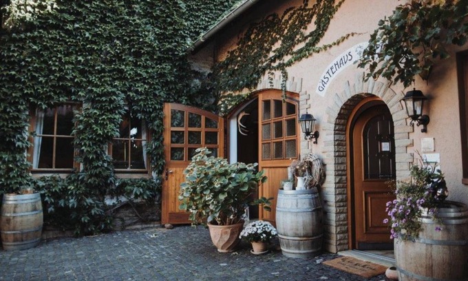 Vendersheim Cama Y Desayuno | Vacation apartment with two separate bedrooms - ostrich farm and guest house