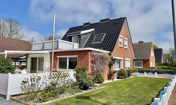 Greetsiel Casa | Vacation apartment, ground floor, WLAN, covered terrace, wood-burning stove