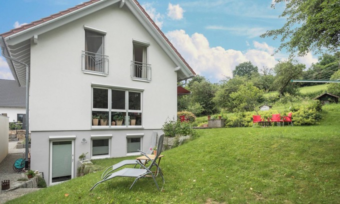 Mengen Apartamento | Apartamento de vacaciones "Haus Afaldra" con Wi-Fi y jardín