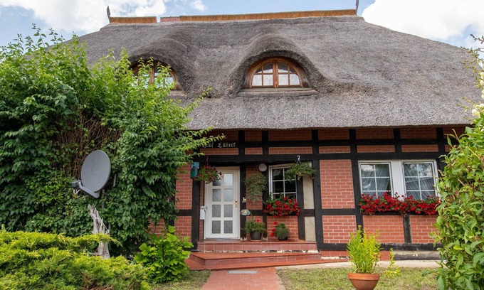 Penzlin Apartamento | Vacation apartment Haus Lübeck - Holiday apartment 1